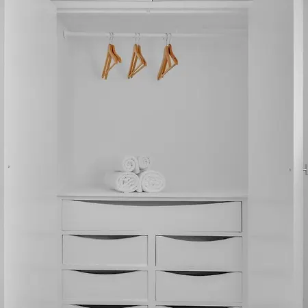 Apartment & Old Town By Ele